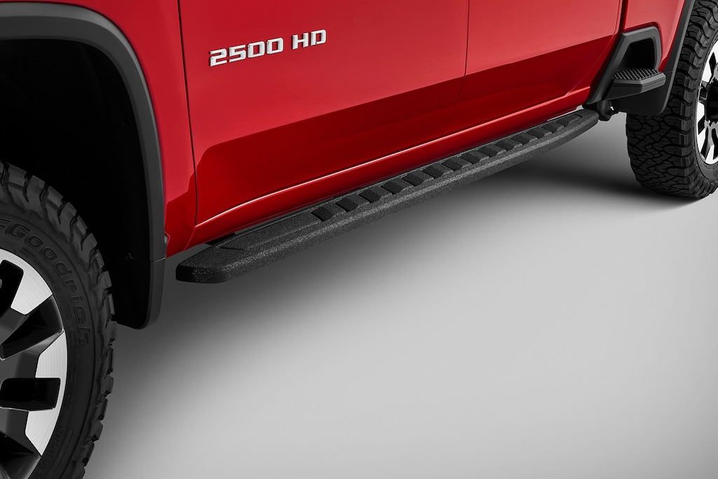 Estribos off-road en negro para Cheyenne ZR2 BISON 2024